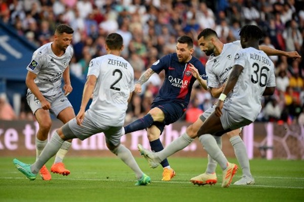 代表海地踢世界杯？圣马克西曼：我不愿做“摘桃之人”，祝海地好运