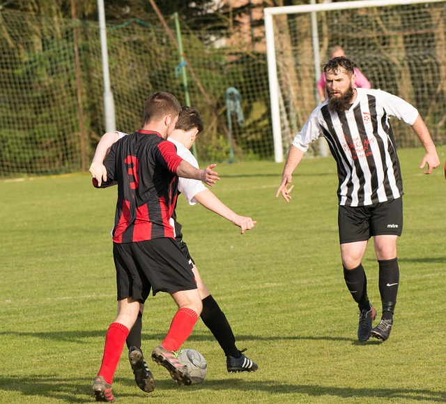 乌姆蒂蒂：费基尔不伤能效力皇马巴萨，苏牙是好人梅西最伟大